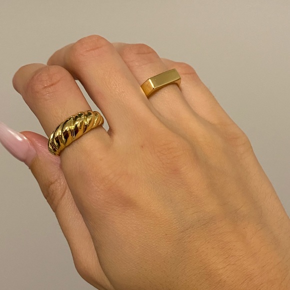 Croissant ring - Picture 3 of 3
